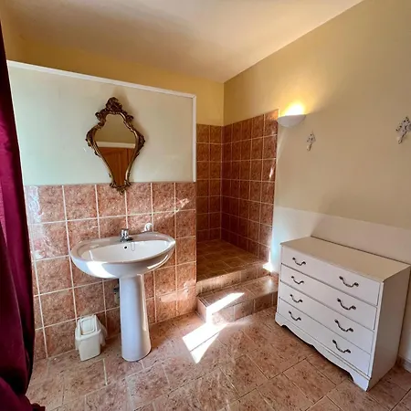 Domaine De La Pierre Chaude Hébergement de vacances Portel-des-Corbieres
