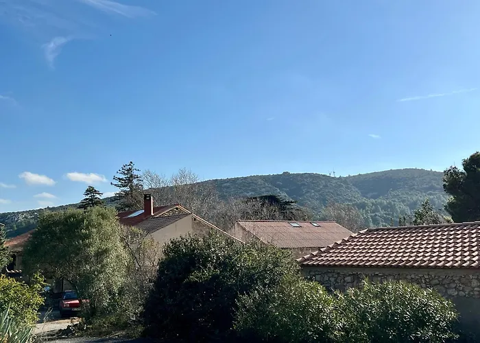 Domaine De La Pierre Chaude Feriehus *