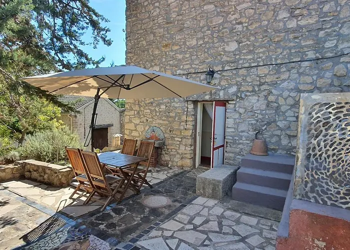 Feriehus Domaine De La Pierre Chaude Portel-des-Corbieres